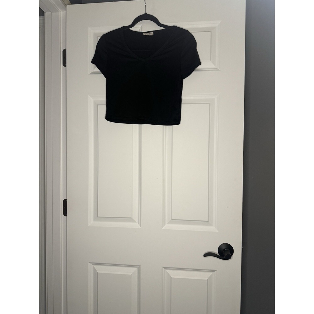 Olivia Rae V Neck Short Sleeve Crop Top  T Shirt Black Small